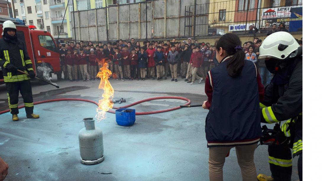 Sorgun Mehmet Akif Ersoy Ortaokulunda Yangın Tatbikatı